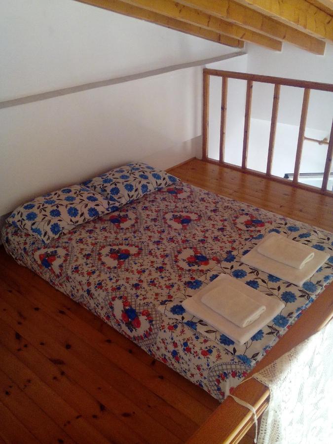 Studios Στουσ Πυργουσ Θερμησ Mytilíni 外观 照片